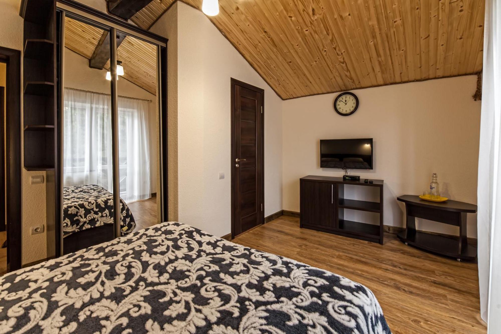 Alpiyskiy Yablunytsya Room photo